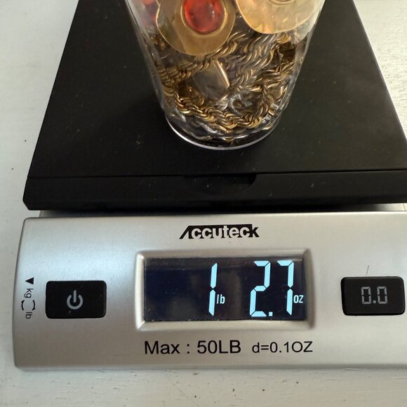 Gold-Tone Jewelry Lot Mystery Wearable Assorted Styles & Colors 1lb+ Mixed Earri - Picture 10 of 16